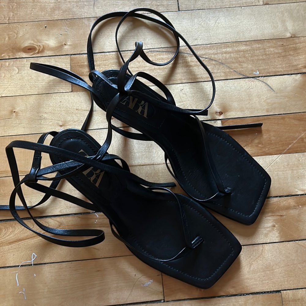 Zara Black Ankle Wrap Square Toes Trendy 3” Heeled Sandals